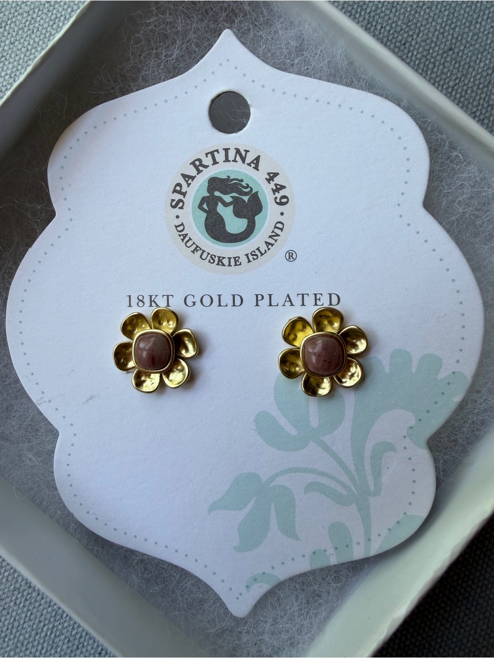 Spartina 449  18 Kt Gold-Plated Flower Stud Earrings with Pink Primrose NWT
